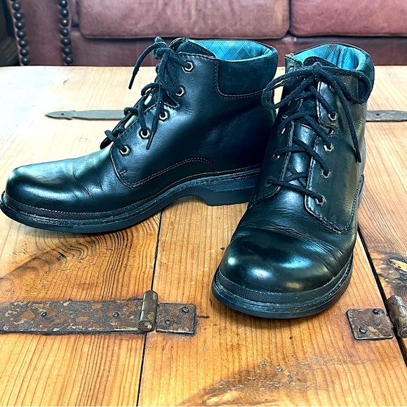 Timberland Leather Waterproof Boots Comfort
Women’s Black Sz 10 Gorpcore Hiking - Picture 4 of 14